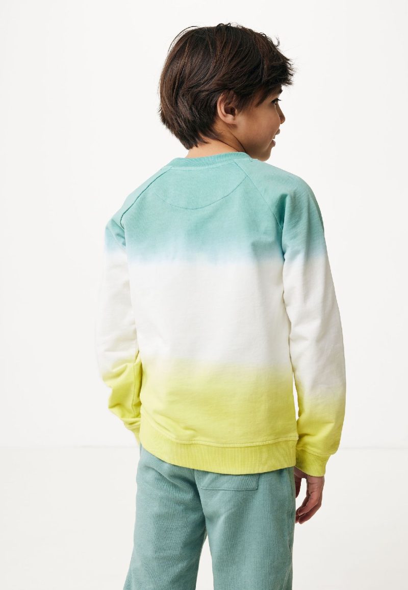 Sweater with gradient