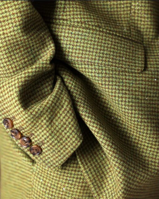 Every button, every seam considered. The wool Vichy check blazer. Mexx 💋